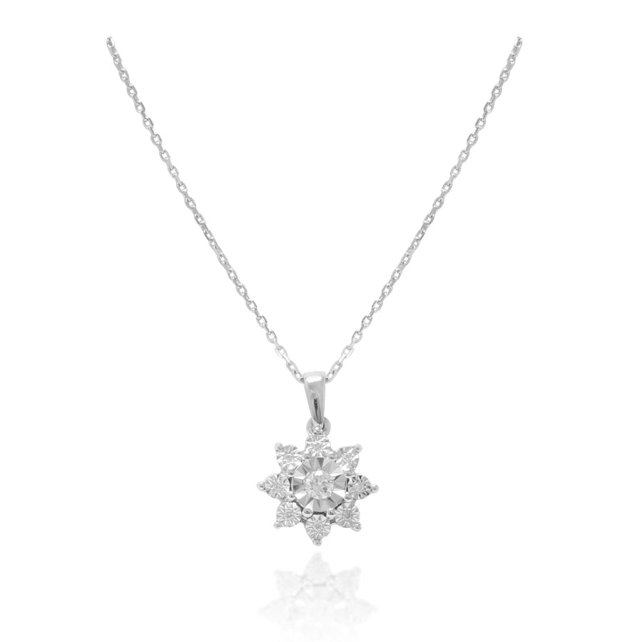 Collar de oro blanco de 18k con un colgante con diamantes