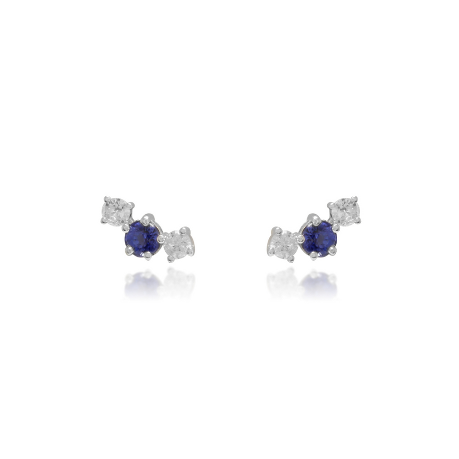 Pendientes trepadores realizados en oro blanco de 18 quilates con zafiros y diamantes. Joyería Pamplona