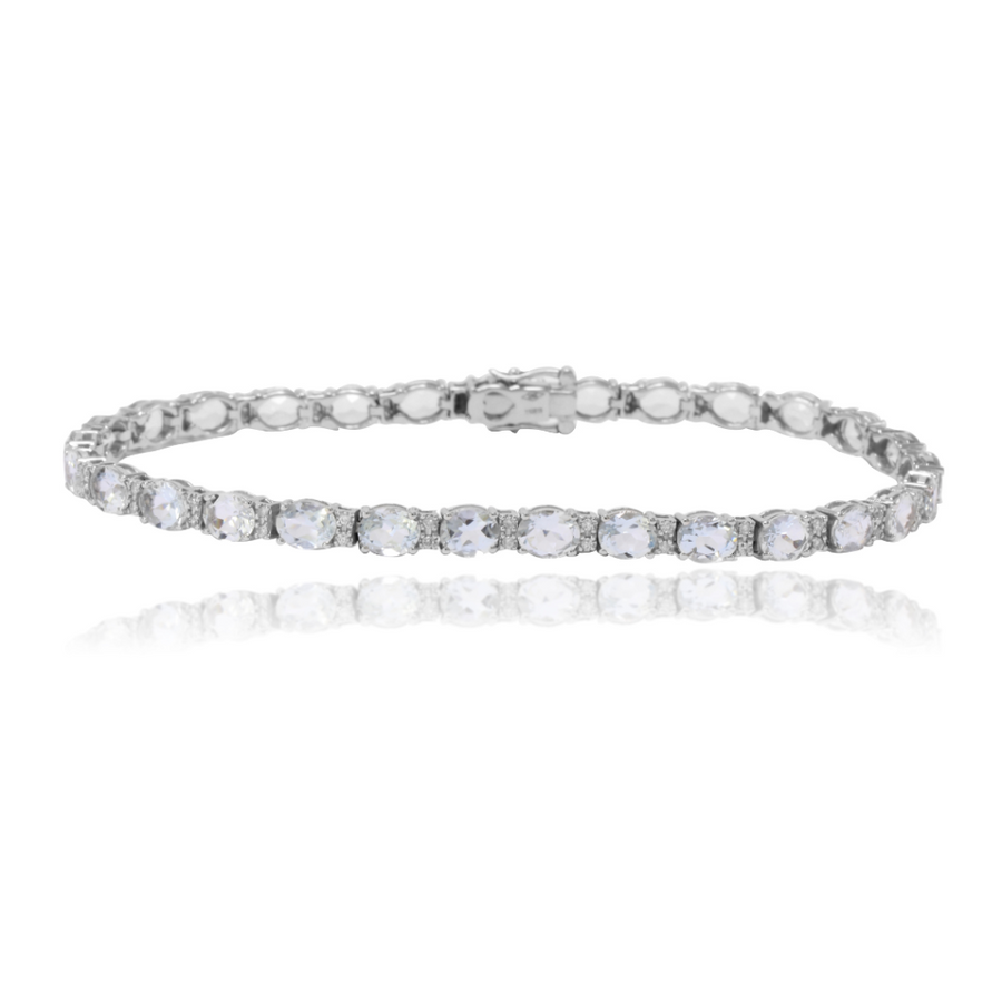 Pulsera riviere realizada en oro blanco de 18 quilates con aguamarinas y diamantes. Joyería Pamplona