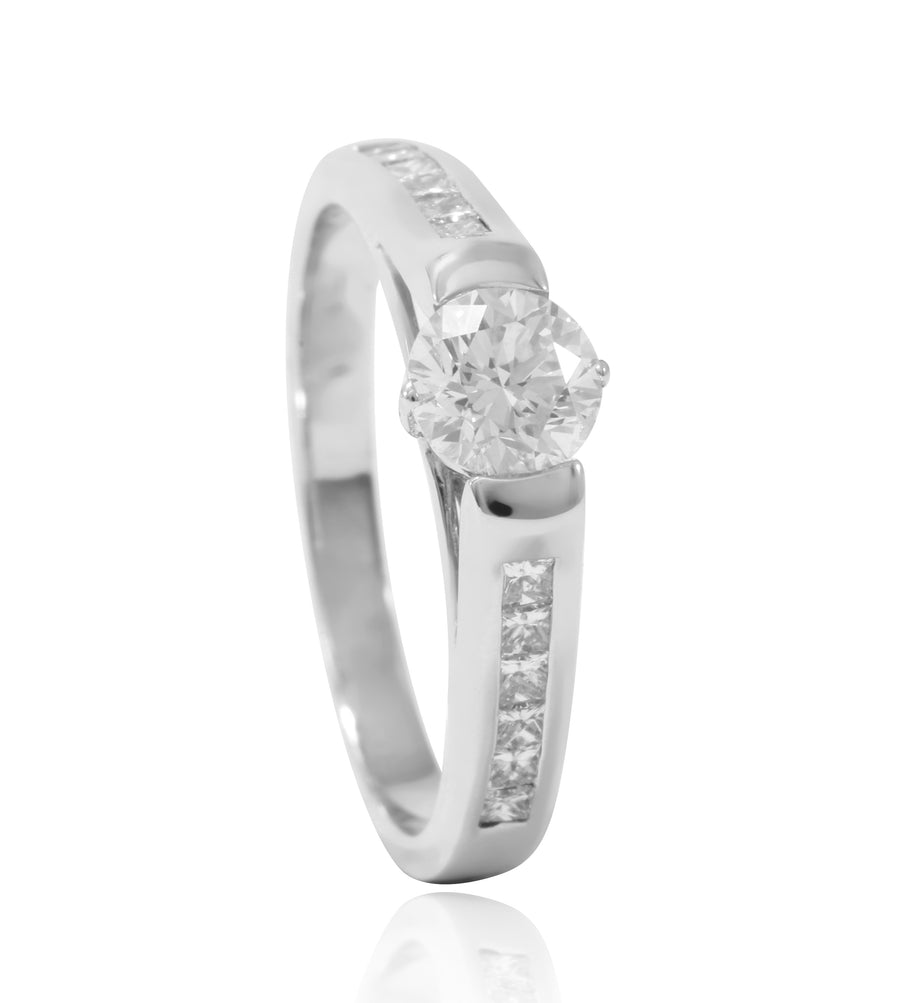 Juno solitaire ring
